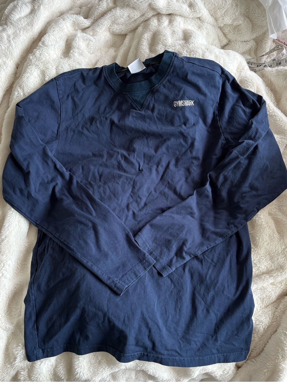 Gymshark Men’s Navy Blue Crewneck Long-Sleeve Sweatshirt
